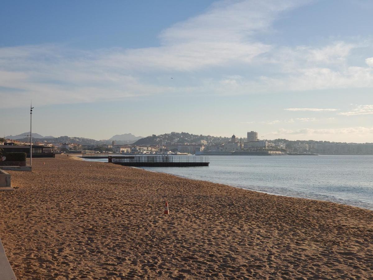Apartment Port T2 39m2 Climatise Belle Terrasse Balcon Frejus